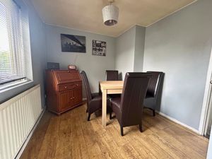 Diner- click for photo gallery